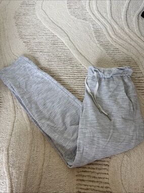 lululemon athletica Light Gray Cropped Joggers
